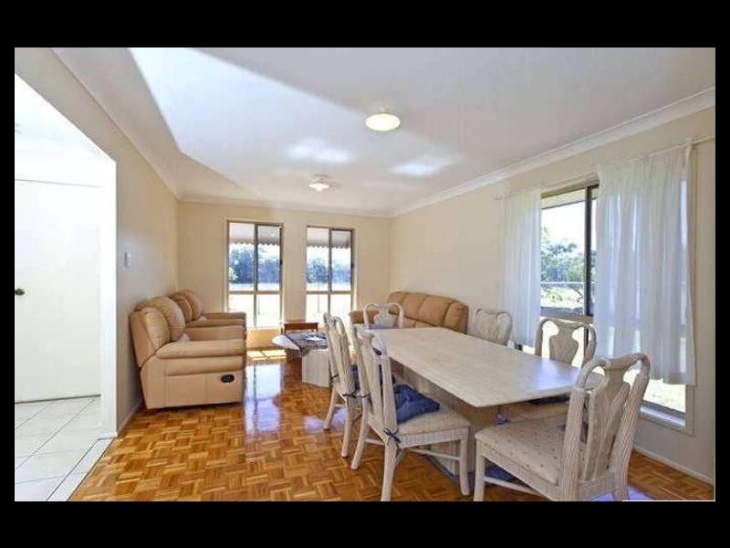 27 Double Jump Rd, Redland Bay QLD 4165