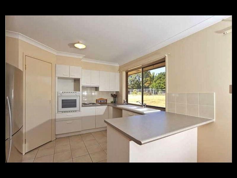 27 Double Jump Rd, Redland Bay QLD 4165