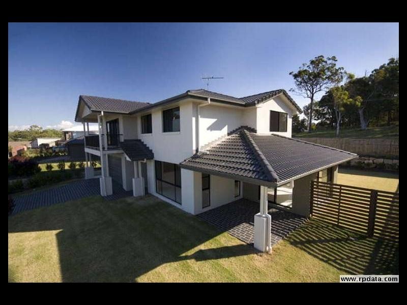 21 Aqua Crescent, Redland Bay QLD 4165