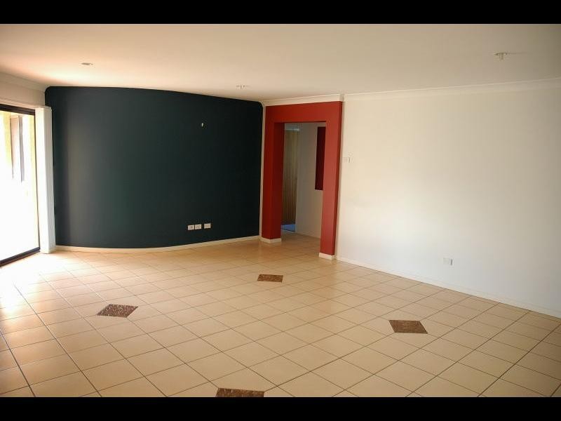 17 Attenborough Circuit, Redland Bay QLD 4165