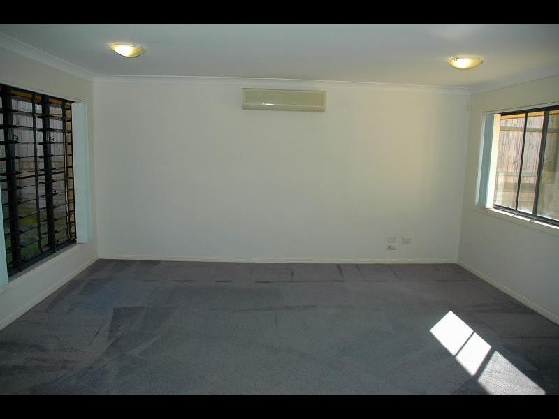 17 Attenborough Circuit, Redland Bay QLD 4165