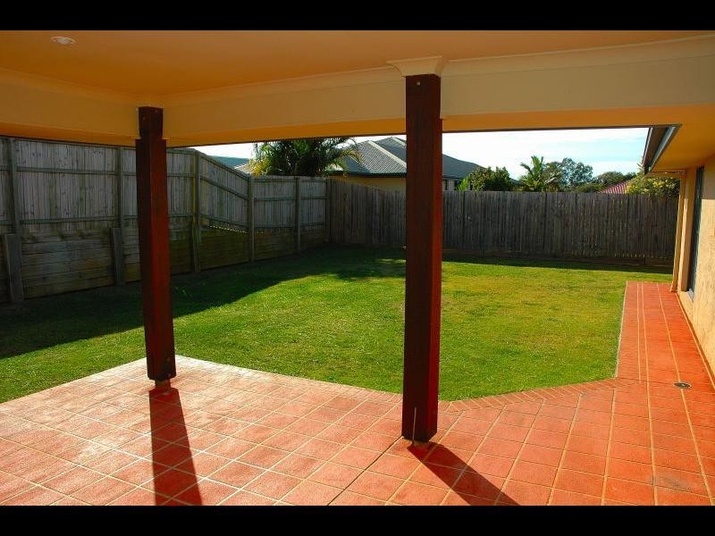 17 Attenborough Circuit, Redland Bay QLD 4165