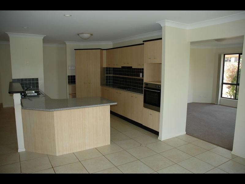 51 Bedarra Street, Redland Bay QLD 4165
