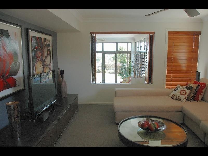 31 Bedarra Street, Redland Bay QLD 4165