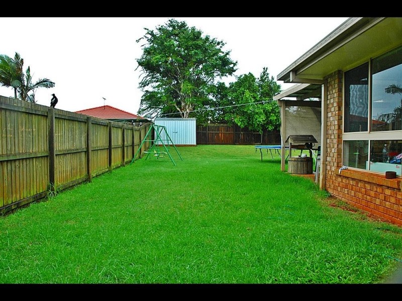 37 School Road, Victoria Point QLD 4165