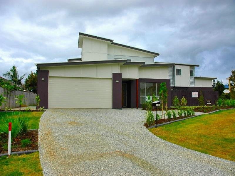 2/3 Kimbolton Drive, Redland Bay QLD 4165
