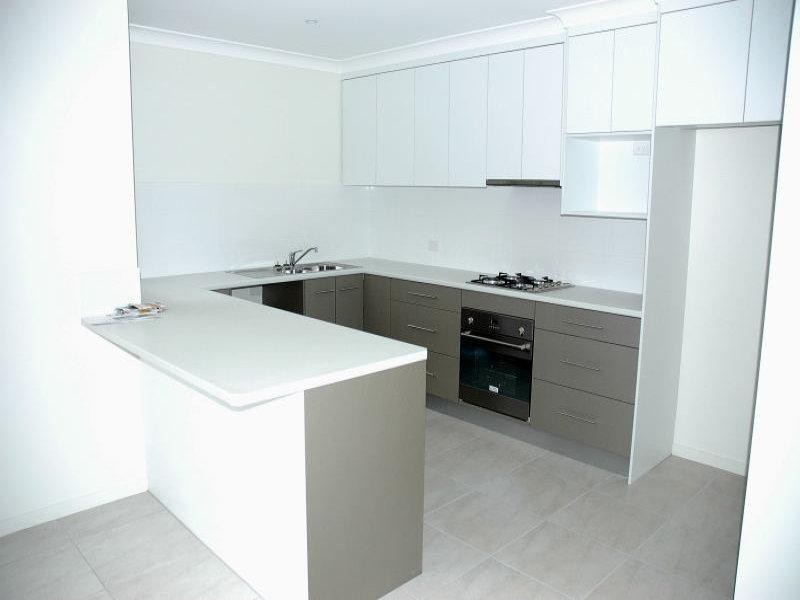 2/3 Kimbolton Drive, Redland Bay QLD 4165