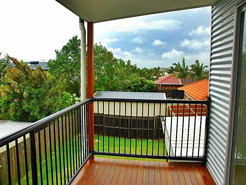 2/3 Kimbolton Drive, Redland Bay QLD 4165