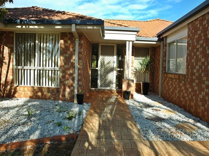 10 Westburn Court, Redland Bay QLD 4165