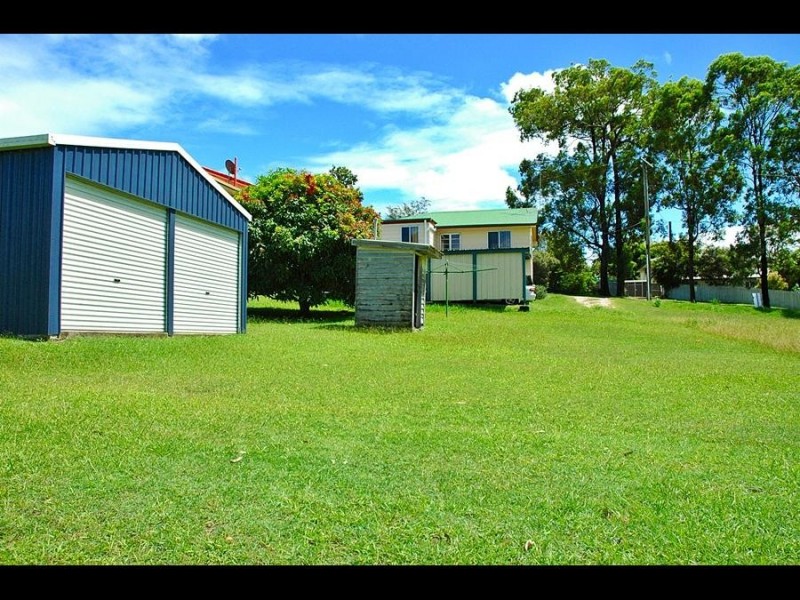 3 Albert ST, Redland Bay QLD 4165