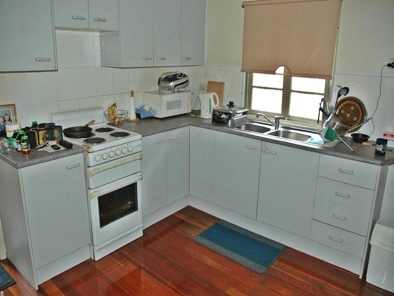 3 Albert ST, Redland Bay QLD 4165
