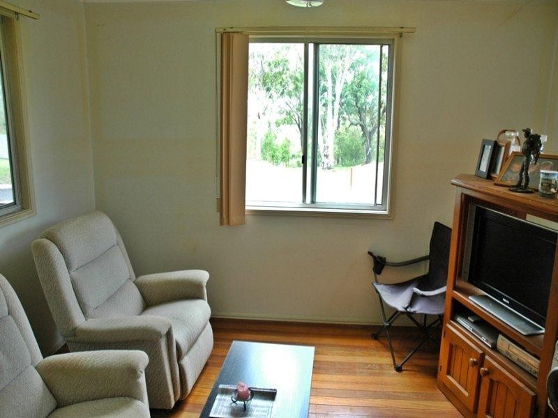 3 Albert ST, Redland Bay QLD 4165