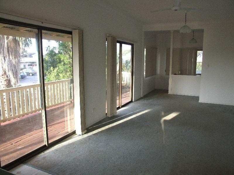 3 Gladstone Street, Redland Bay QLD 4165