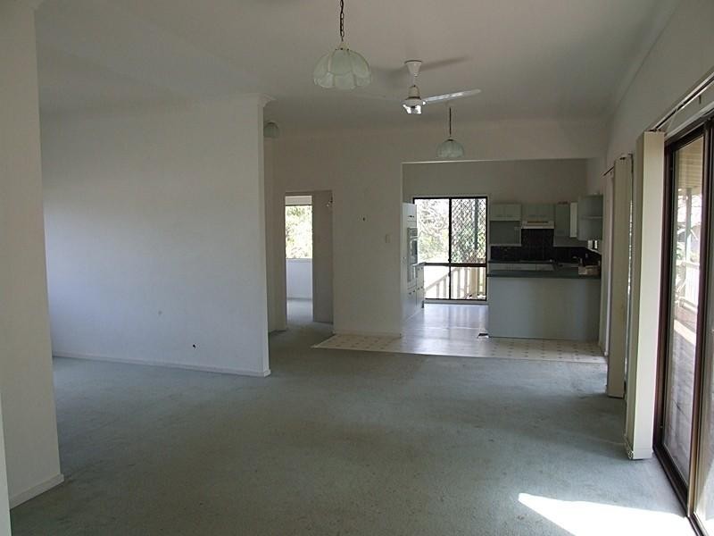 3 Gladstone Street, Redland Bay QLD 4165