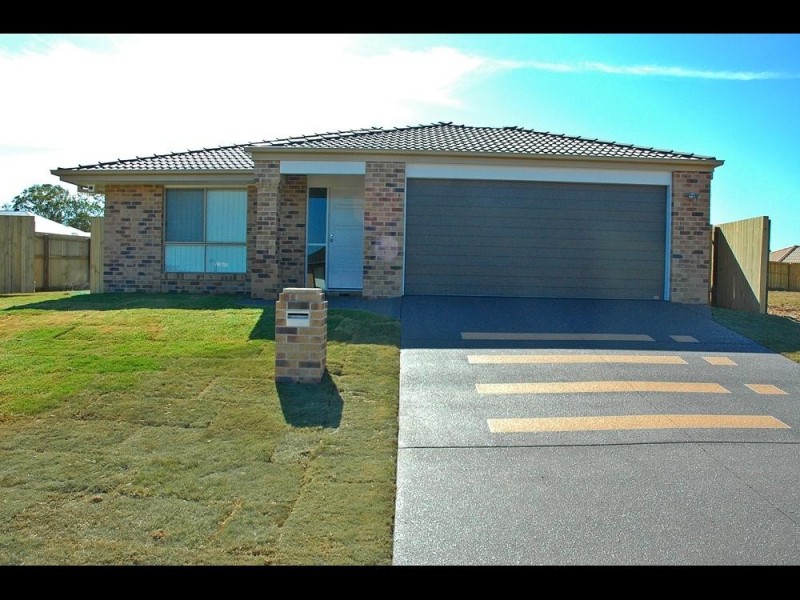 14 Lizard Place, Redland Bay QLD 4165