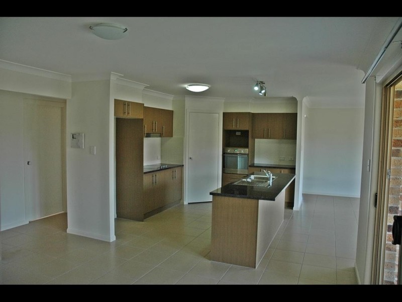 14 Lizard Place, Redland Bay QLD 4165