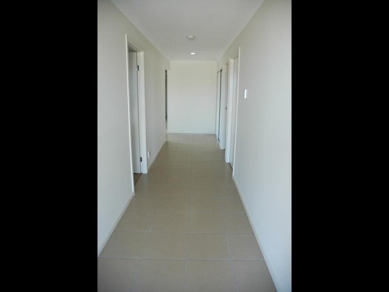 14 Lizard Place, Redland Bay QLD 4165