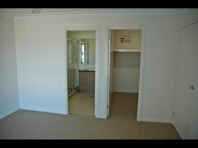 14 Lizard Place, Redland Bay QLD 4165
