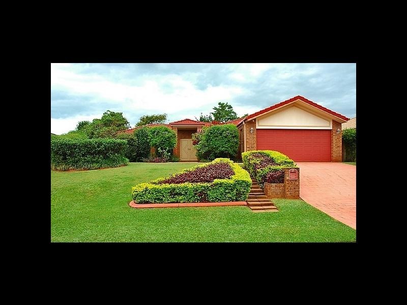4 Westburn CT, Redland Bay QLD 4165