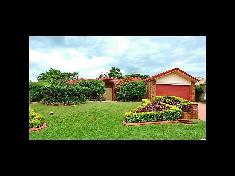 4 Westburn CT, Redland Bay QLD 4165