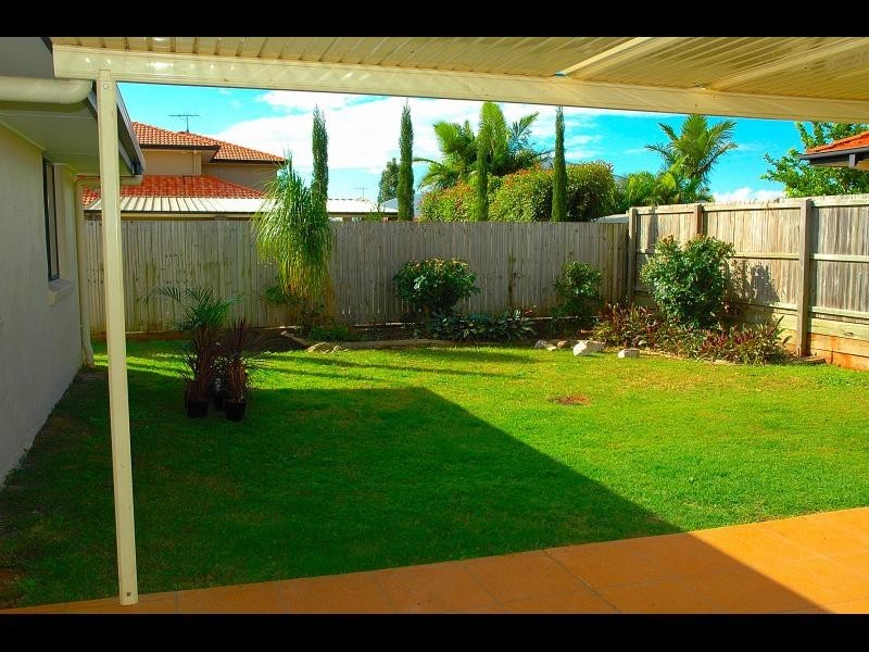 12 Seaholly Crescent, Victoria Point QLD 4165