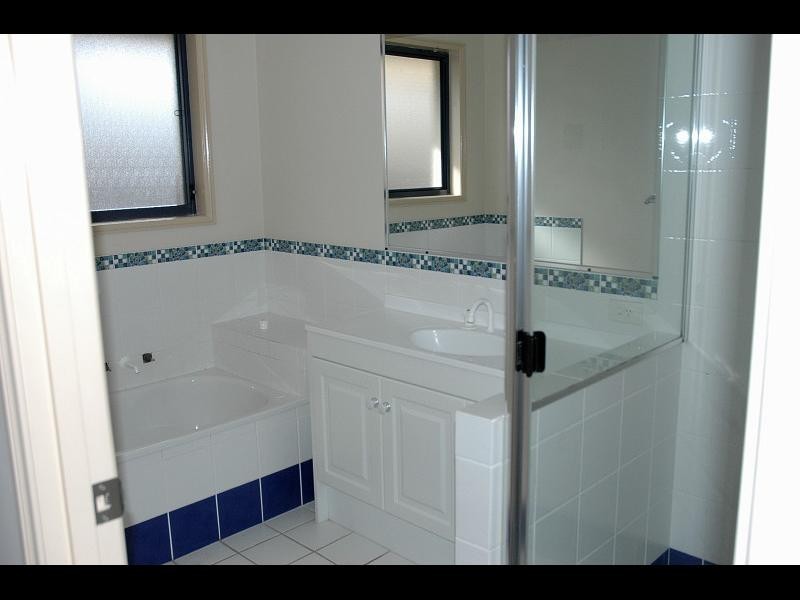 12 Seaholly Crescent, Victoria Point QLD 4165