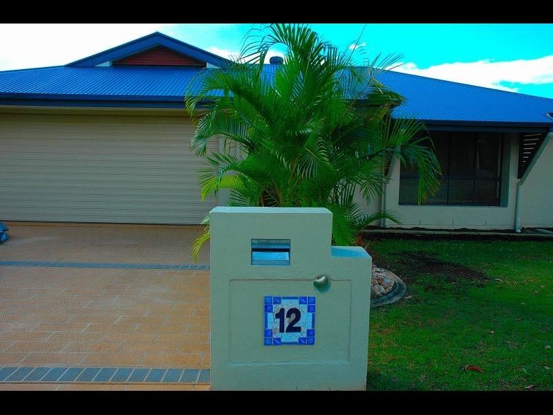 12 Seaholly Crescent, Victoria Point QLD 4165