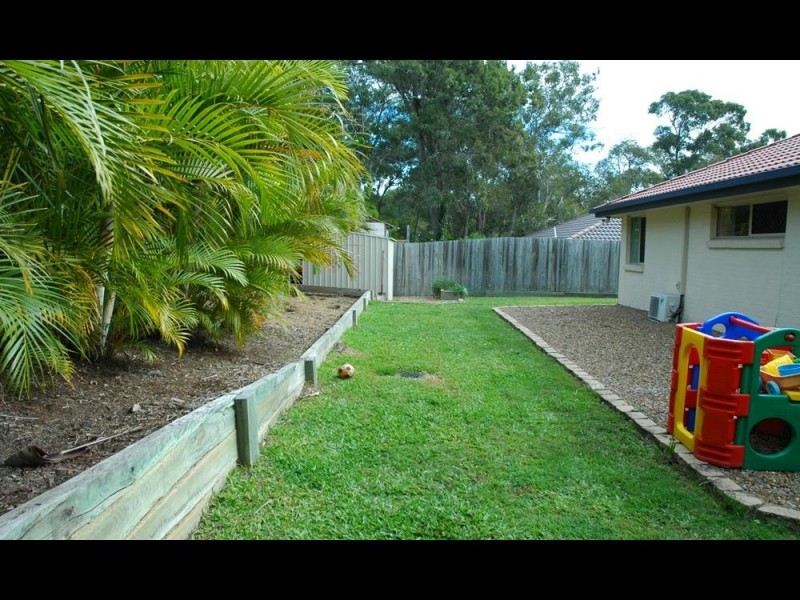 5 Oakland Ave, Redland Bay QLD 4165