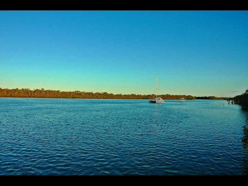 5 Albert Street, Redland Bay QLD 4165