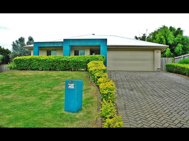 91 Penzance Drive, Redland Bay QLD 4165