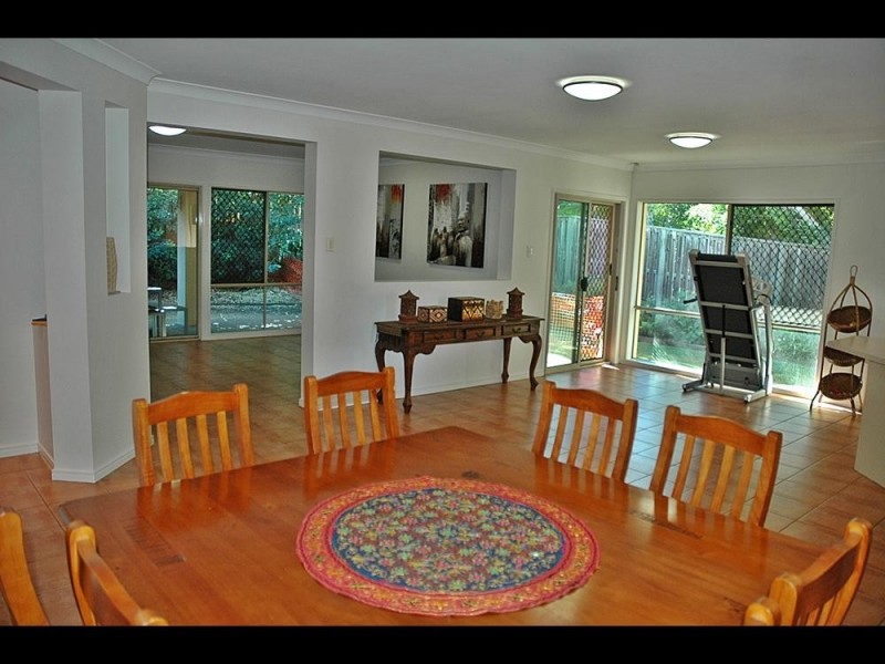 91 Penzance Drive, Redland Bay QLD 4165