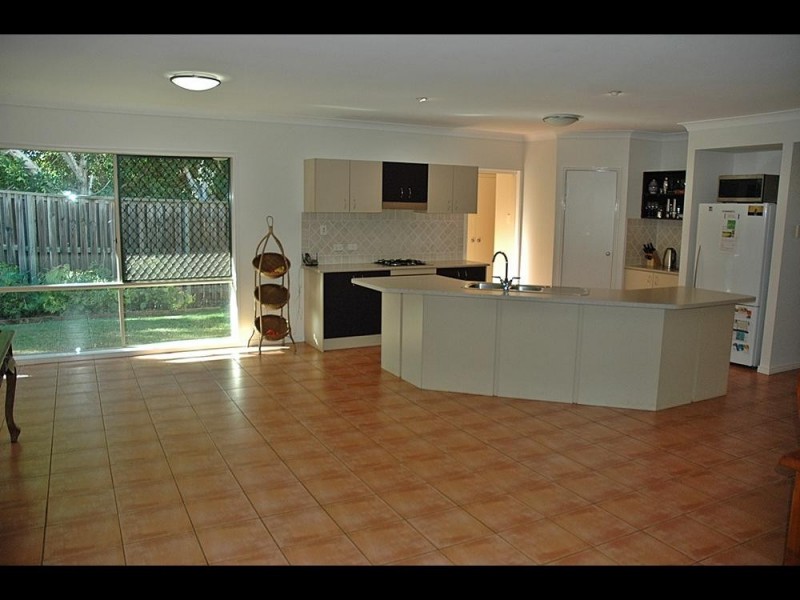 91 Penzance Drive, Redland Bay QLD 4165