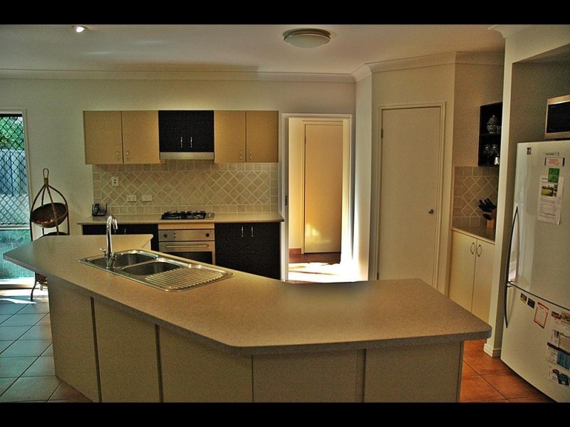 91 Penzance Drive, Redland Bay QLD 4165