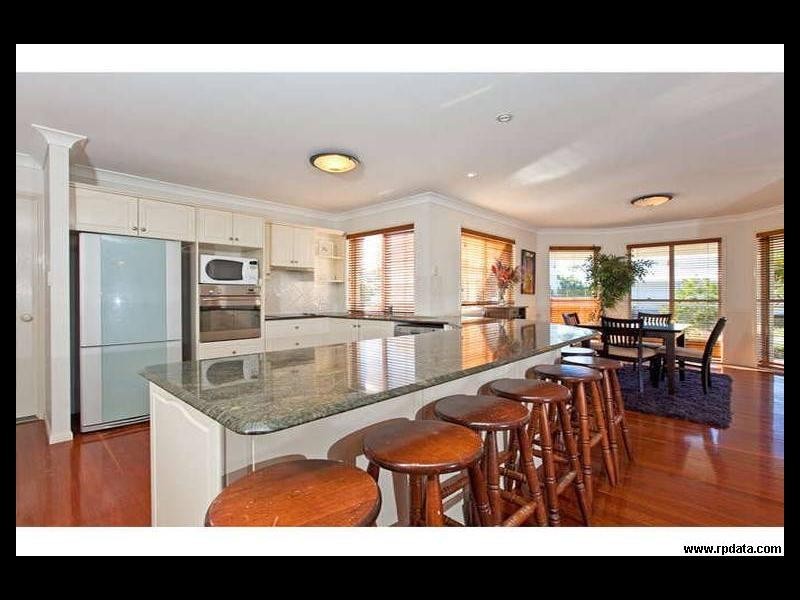 1 Bartlett Terrace, Redland Bay QLD 4165