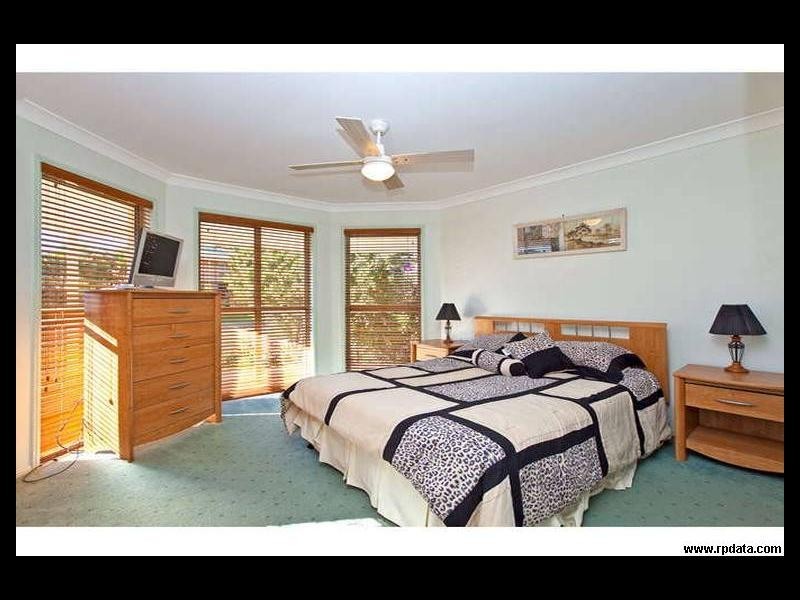 1 Bartlett Terrace, Redland Bay QLD 4165