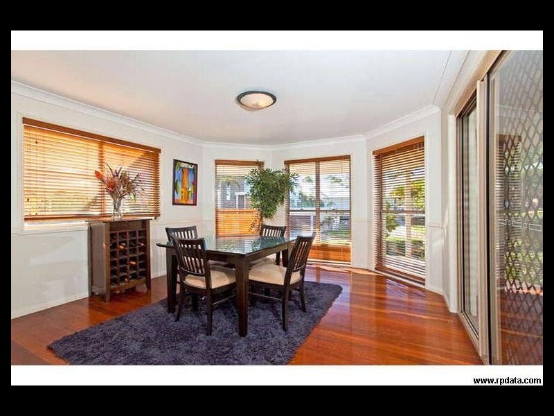 1 Bartlett Terrace, Redland Bay QLD 4165