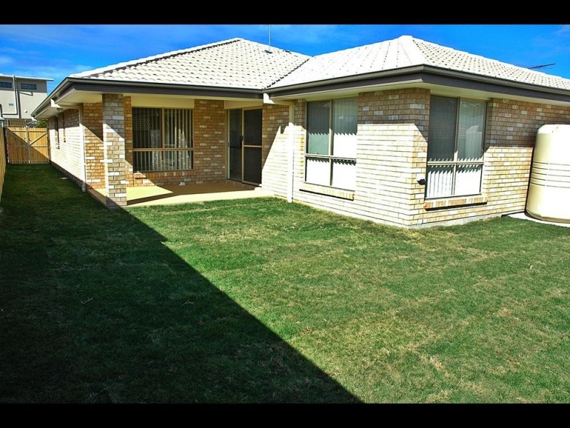 12 Lizard Place, Redland Bay QLD 4165