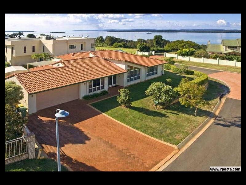1 Wilohurst Drive, Redland Bay QLD 4165