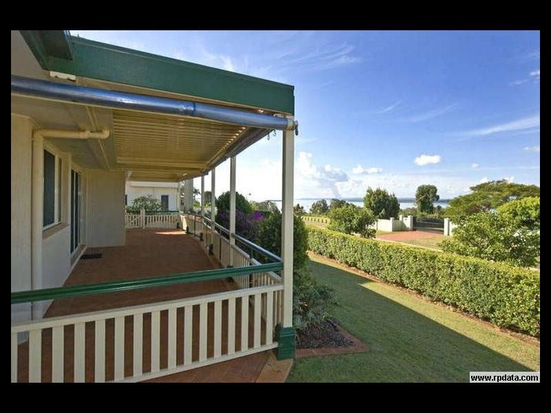 1 Wilohurst Drive, Redland Bay QLD 4165