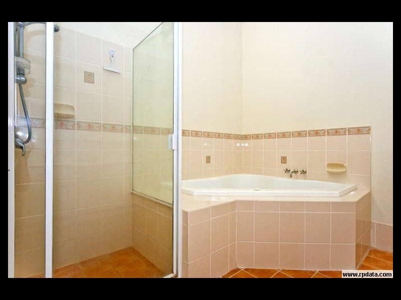 1 Wilohurst Drive, Redland Bay QLD 4165