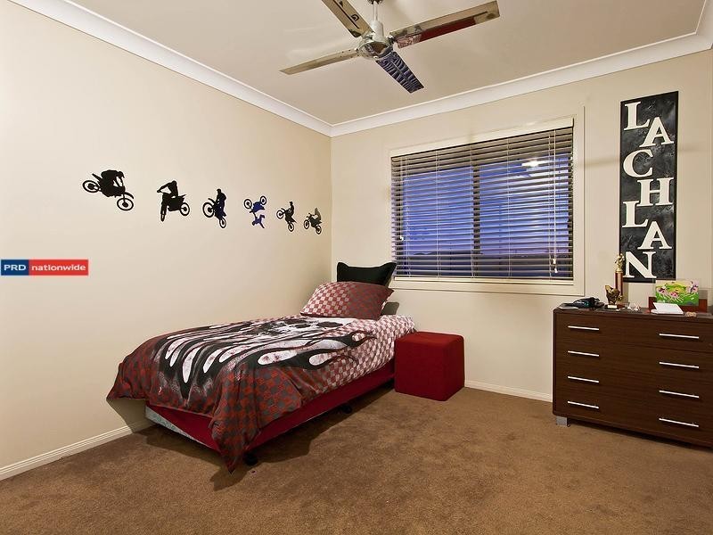 32 Bedarra, Redland Bay QLD 4165