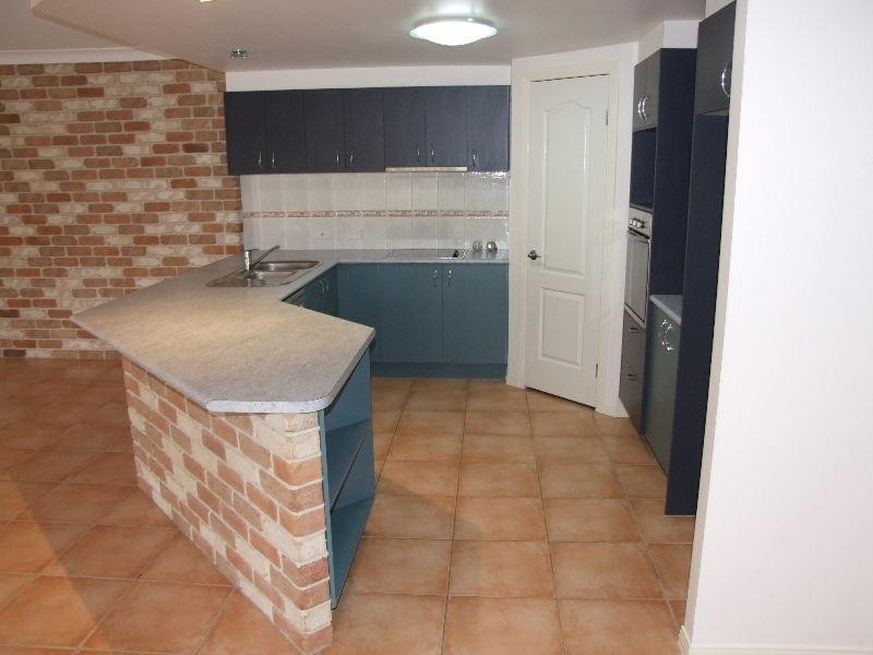 9 Anchor Place, Redland Bay QLD 4165