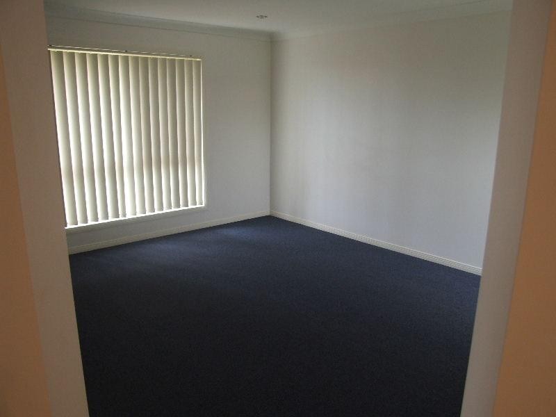 9 Anchor Place, Redland Bay QLD 4165