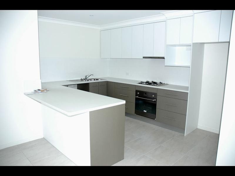 2/1-3 Kimbolton Drive, Redland Bay QLD 4165