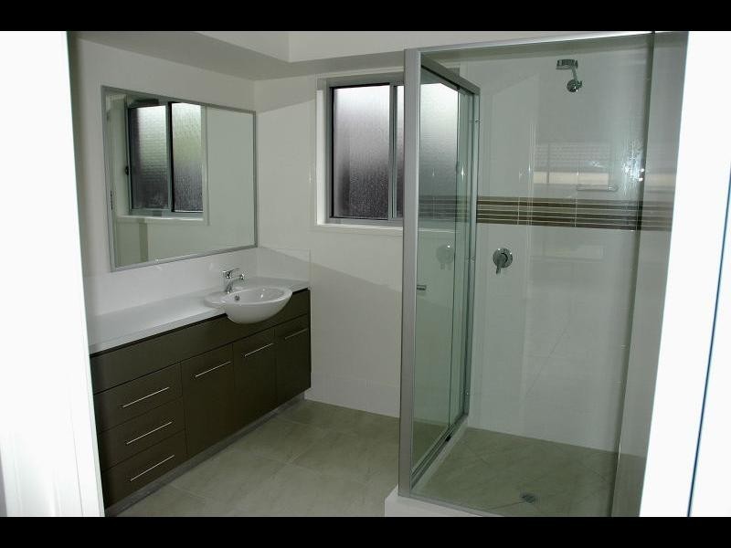 2/1-3 Kimbolton Drive, Redland Bay QLD 4165