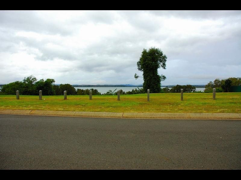 2/1-3 Kimbolton Drive, Redland Bay QLD 4165