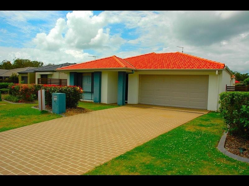65 Azure Avenue, Redland Bay QLD 4165