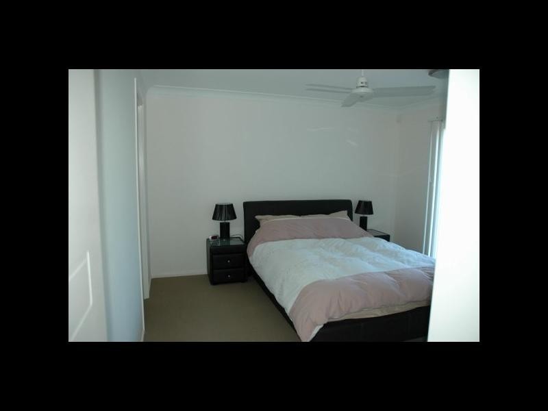 11 Pentecost Place, Redland Bay QLD 4165