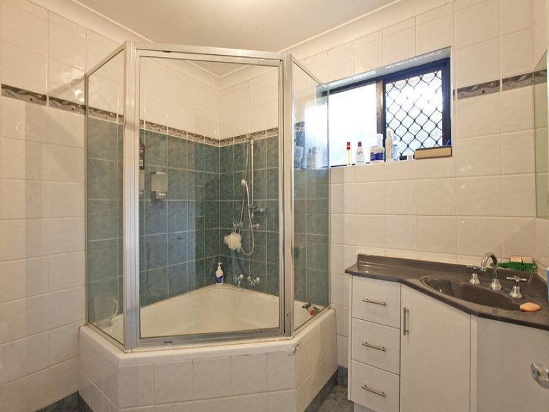 21 Marine Street, Redland Bay QLD 4165