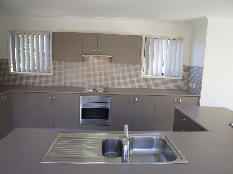 7 Indigo Street, Redland Bay QLD 4165